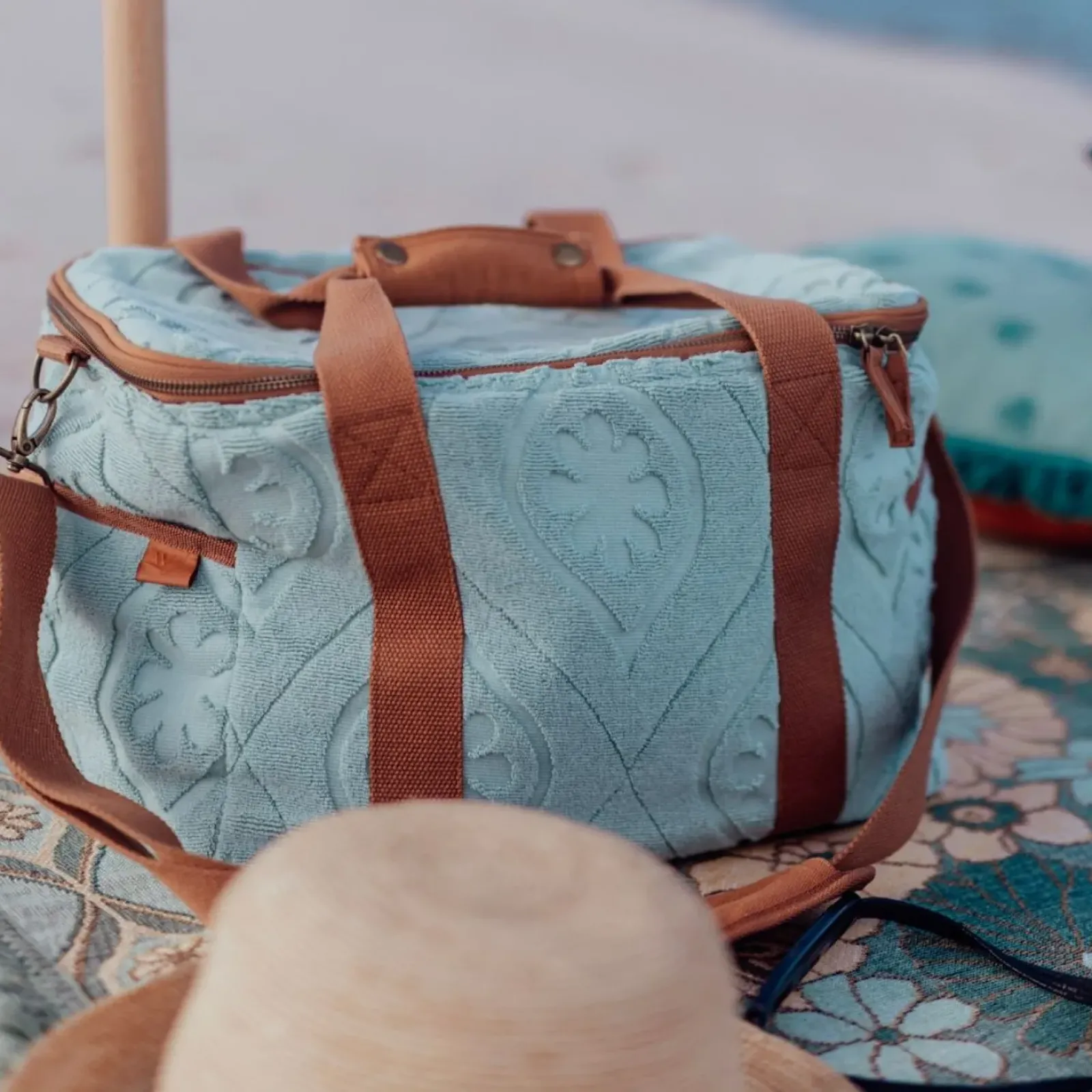 Wandering Folk Daisy Cooler Bag Large - Peppermint Best