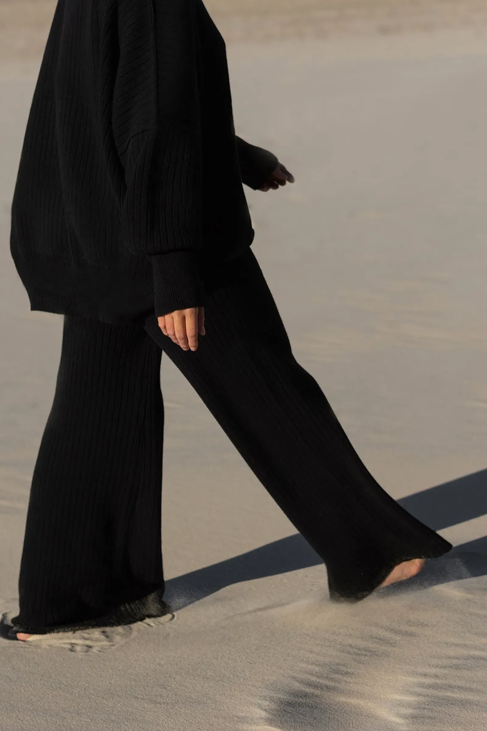 ARCAA Vera Sweater - Black Sale