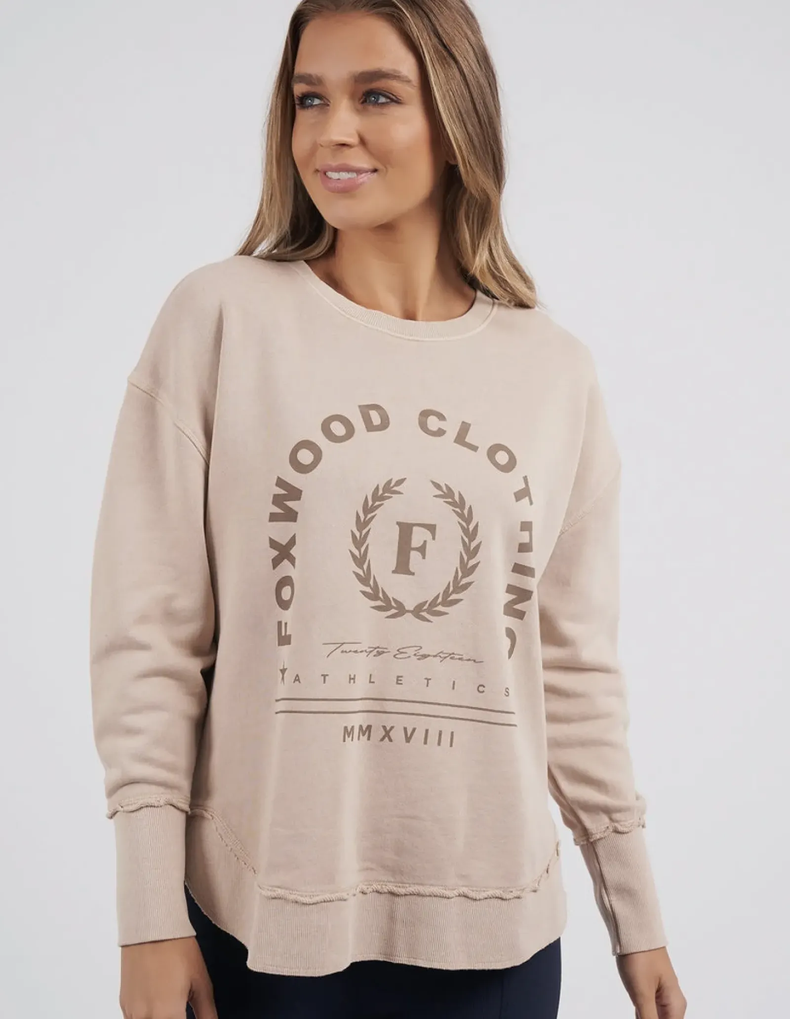 Foxwood Medalion Crew - Oatmeal Sale