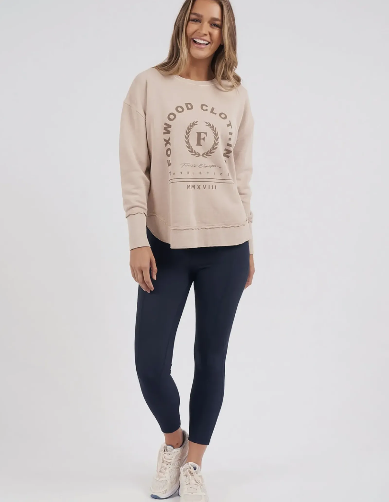 Foxwood Medalion Crew - Oatmeal Sale