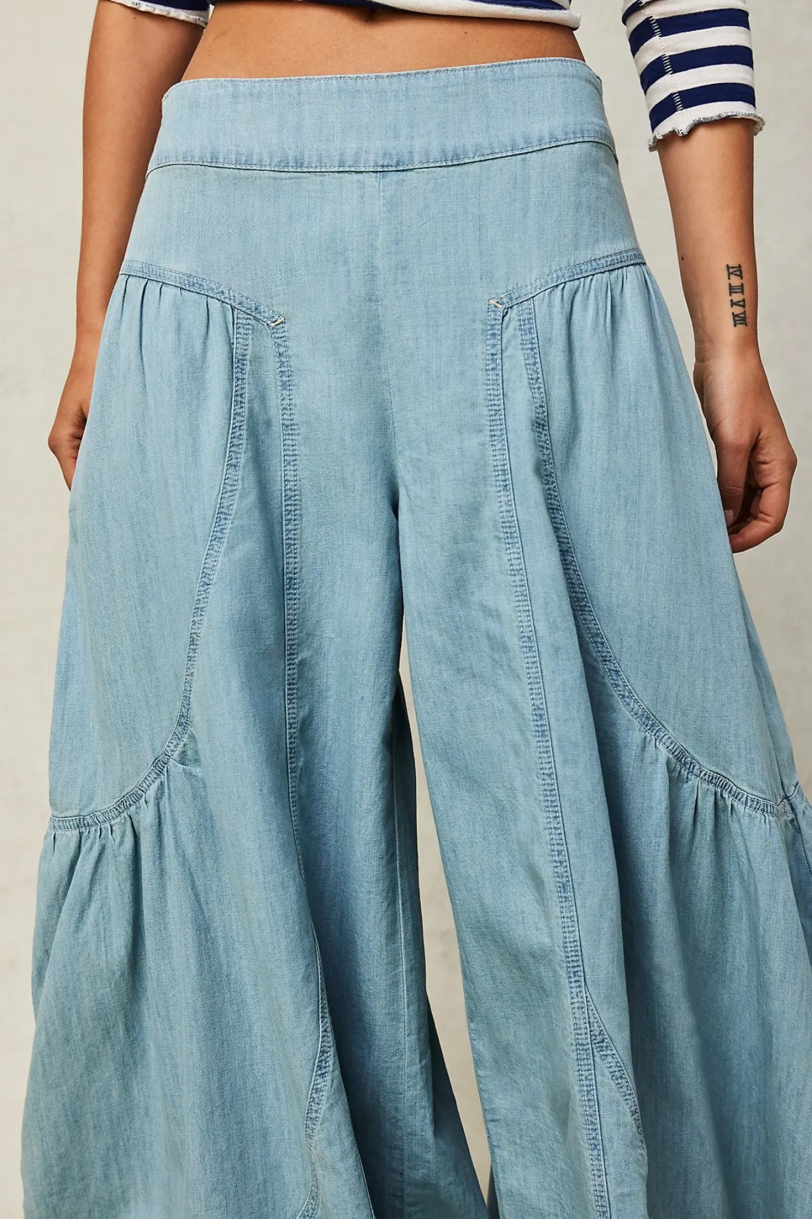 Free People Dawn on Me Wide Leg Jeans - Moonlit Outlet