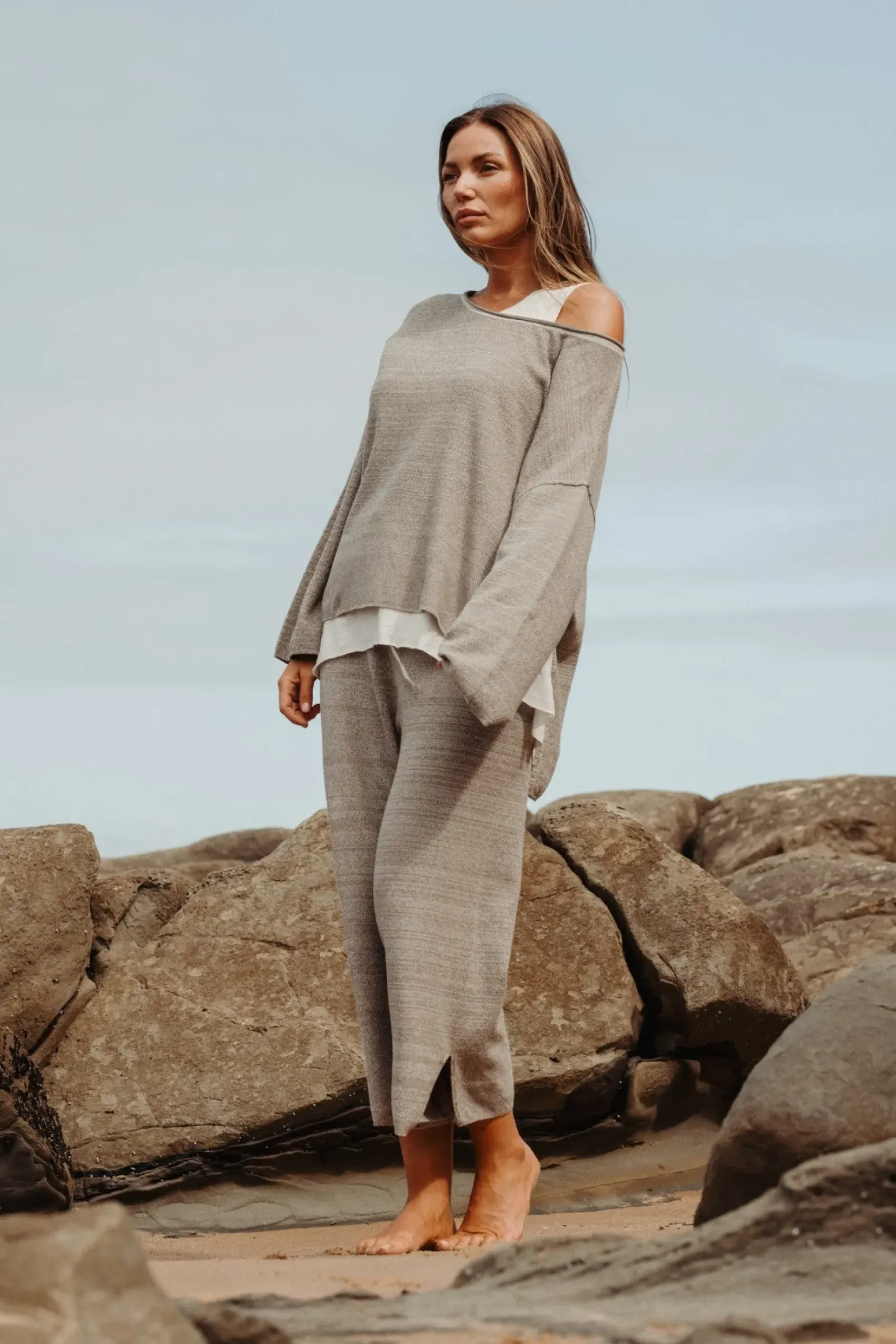 Talamaya Retreat Cotton Twist Pullover - Dusty Olive & White Hot