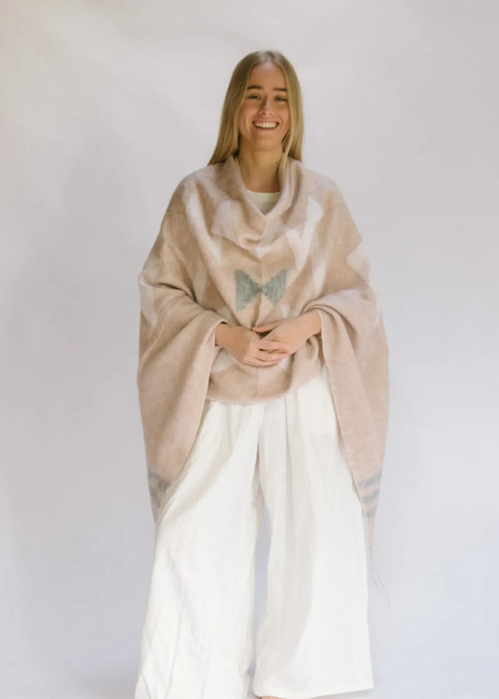Hobo & Hatch Hobo & Hatch Aztec Poncho- Vanilla New