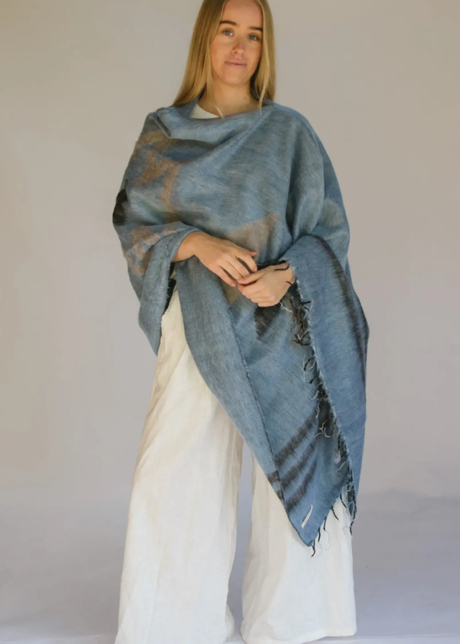 Hobo & Hatch Hobo & Hatch Aztec Poncho- Denim New