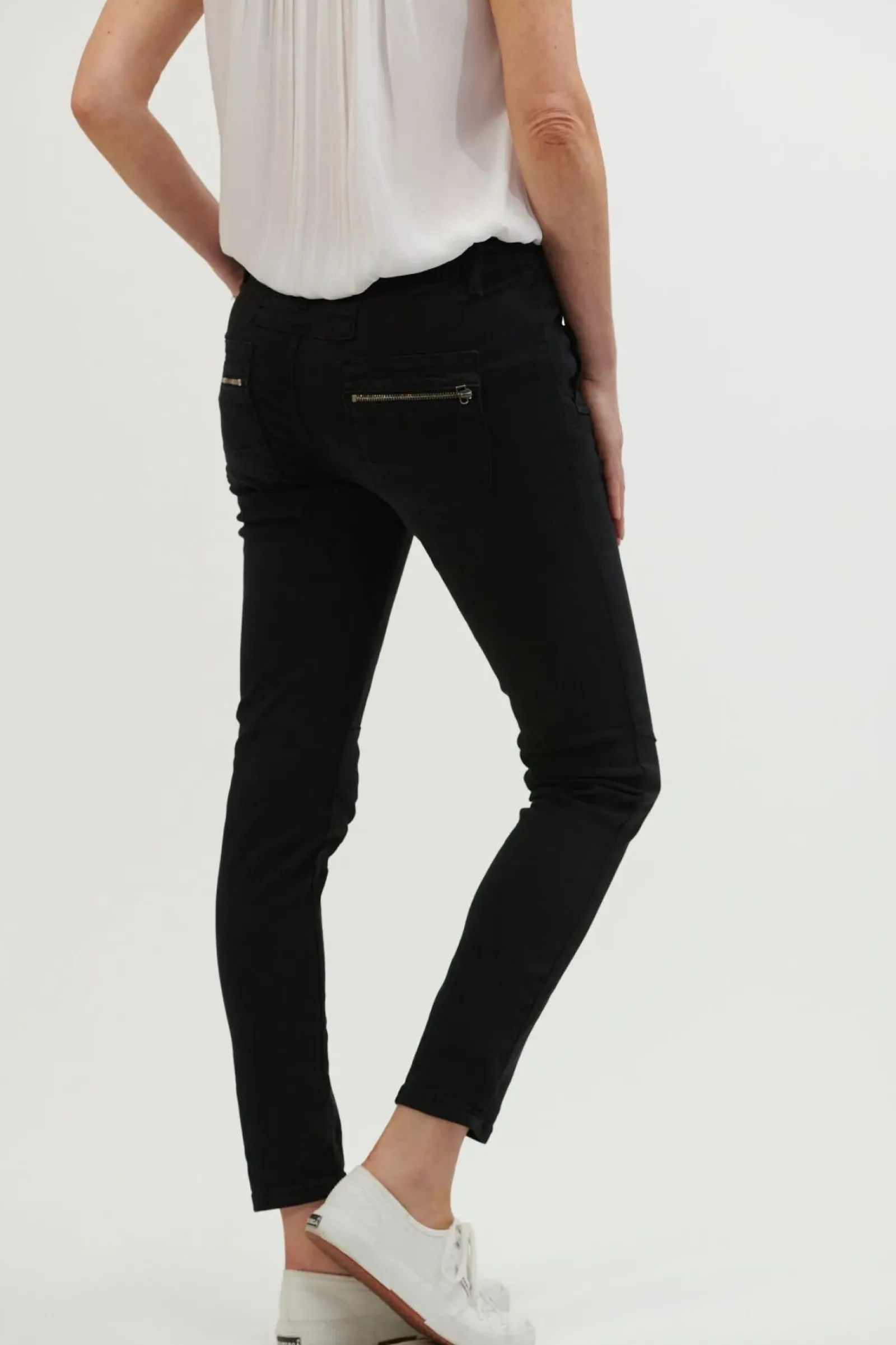 Italian Star Button Jean - Black Sale
