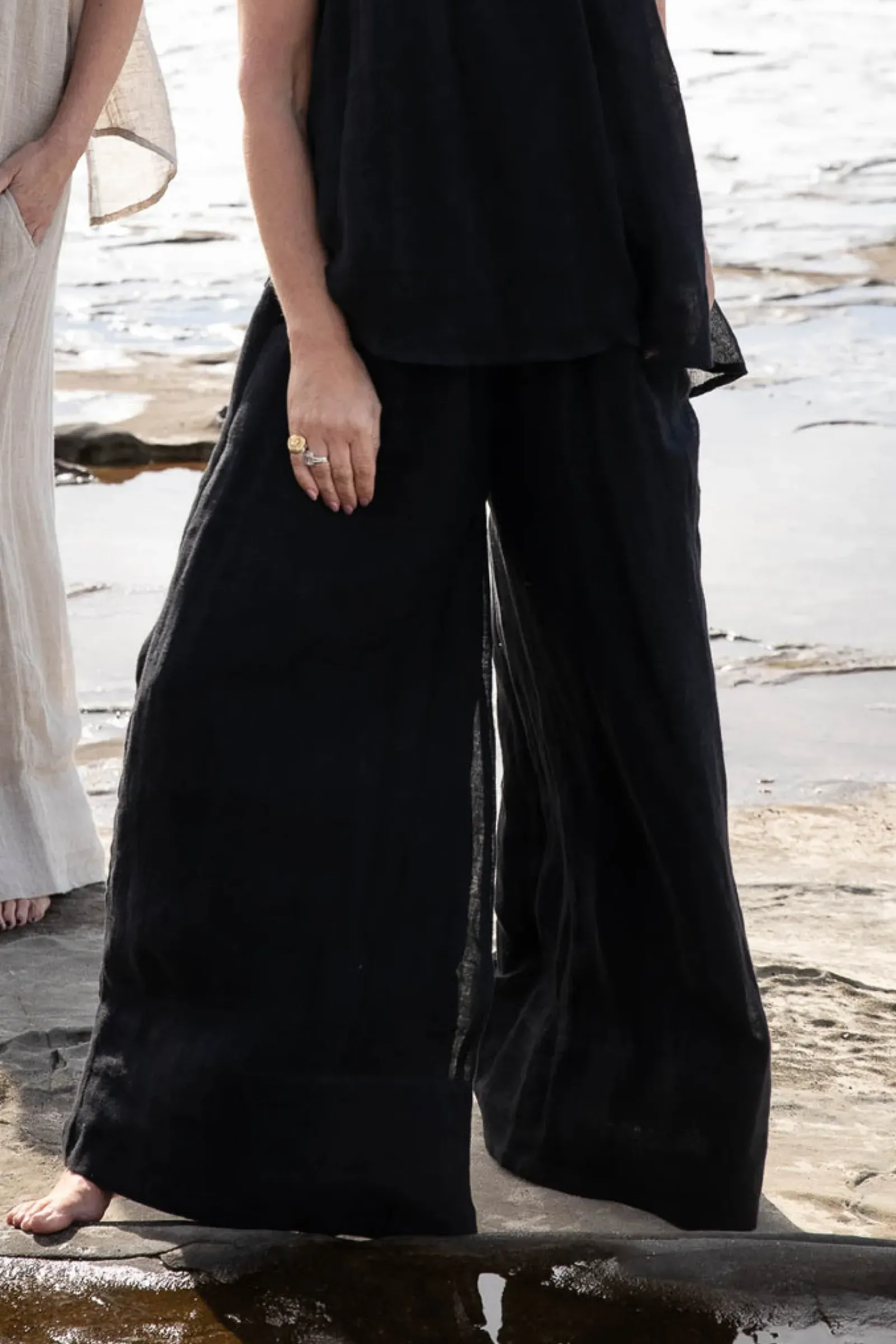 Eadie Lifestyle Eadie Arana Linen Pant - Black Best