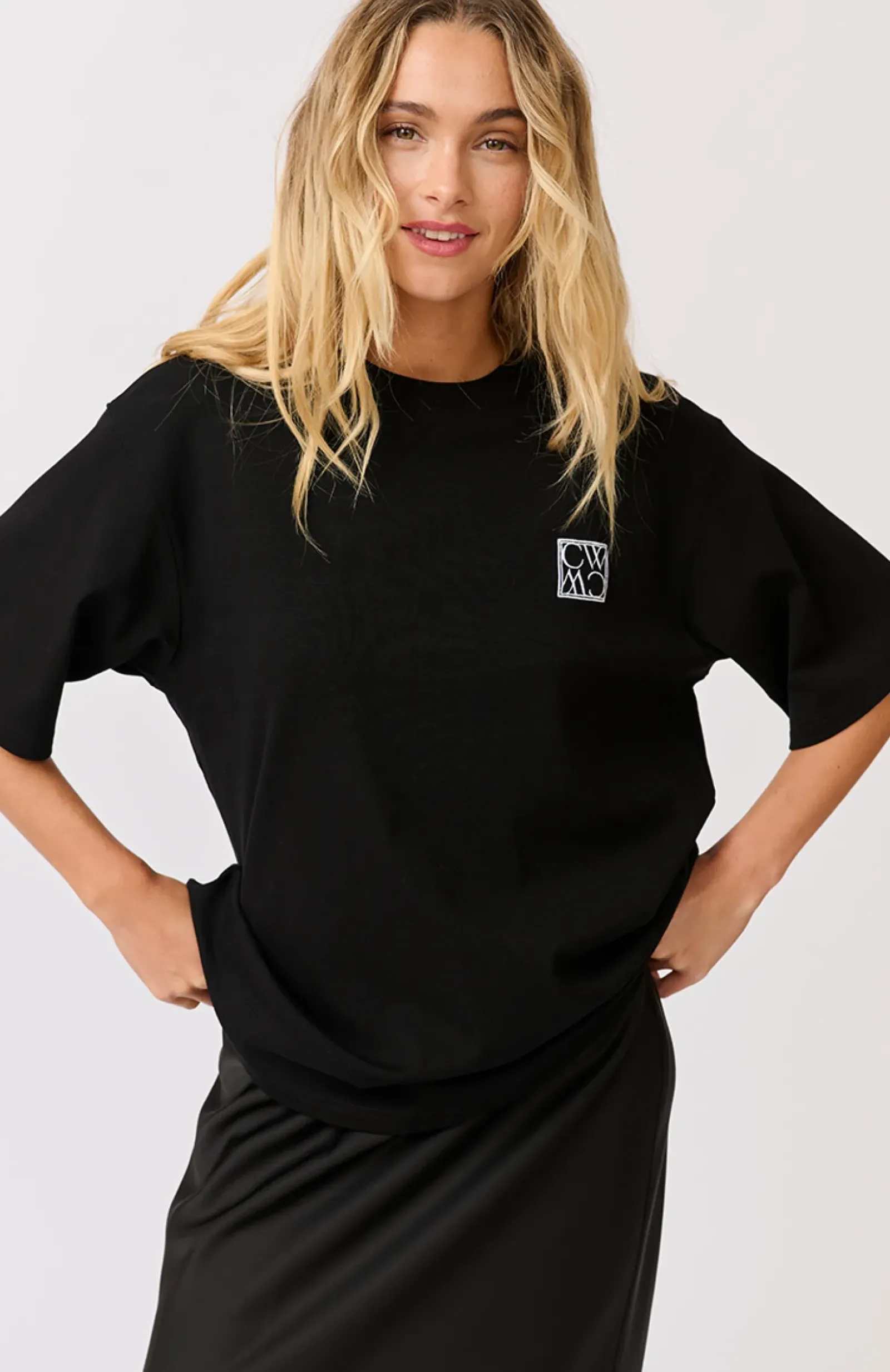 Cartel & Willow Cartel & Willow Sadie Tee - Black Online