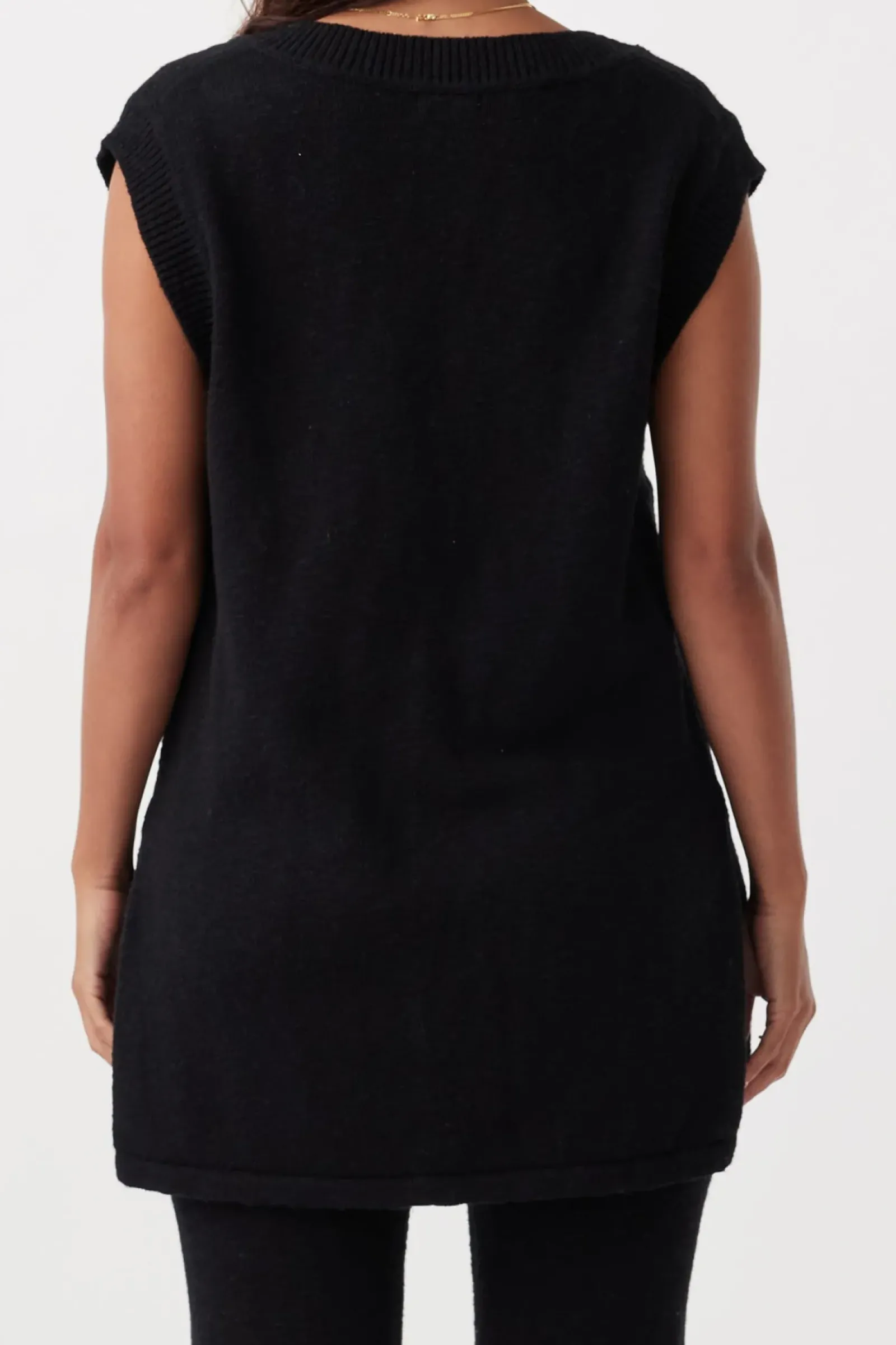 ARCAA Emma Vest - Black Online