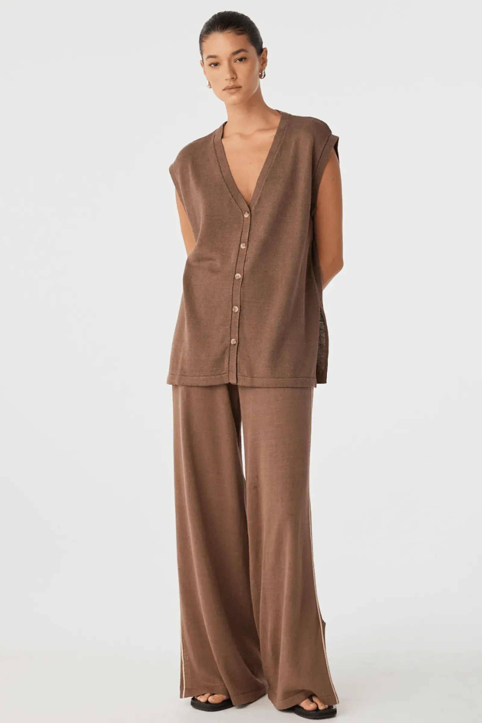 ARCAA Ada Vest - Cacao Online