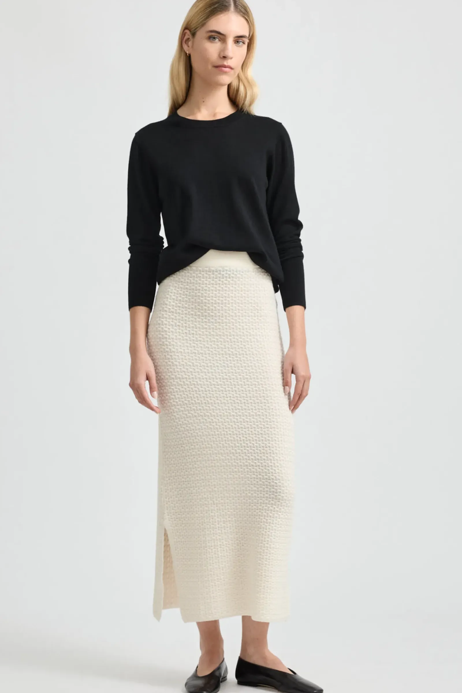 Toorallie Fine Merino Crew - Black Outlet