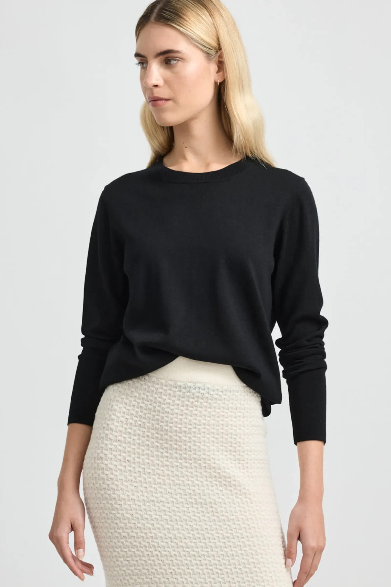 Toorallie Fine Merino Crew - Black Outlet