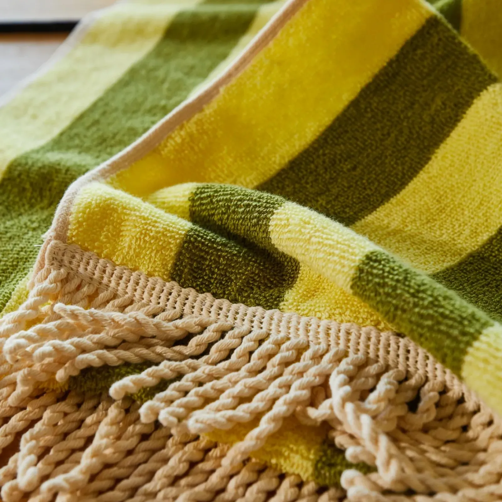 Sage & Clare Sage & Clare Jarita Hooded Towel - Palm New